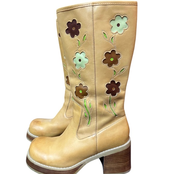 Candie's Shoes - Vintage Candies Floral Boots 90's - size 9